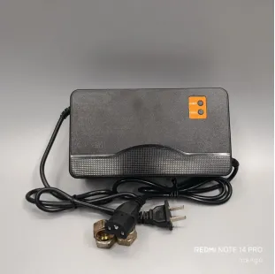 شاحن ليد اسيد 48 فولت 5 امبير مخرج كمبيوتر